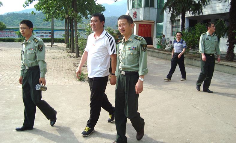 部隊(duì)后勤總部魏政委來(lái)校參加軍民共建活動(dòng)